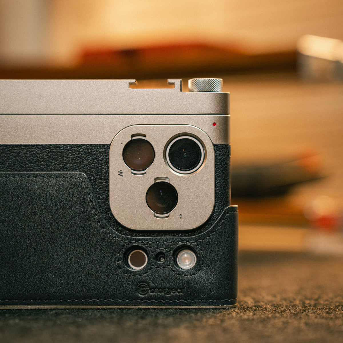 Fotorgear Retro Photography Kit for iPhone